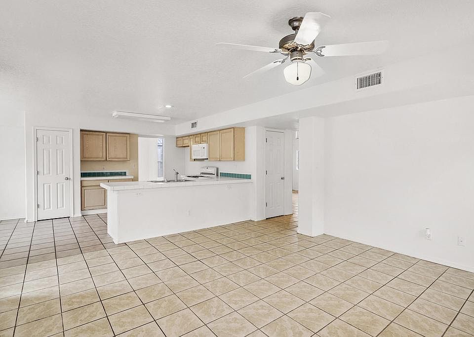 1st image of 8423 La Paloma Ct NW