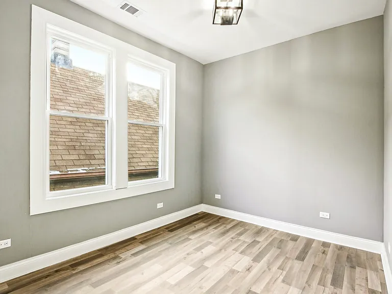 1806 S Trumbull Ave #3 — Photo 11