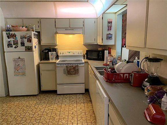 3rd image of 1905 SW 84th Terrace