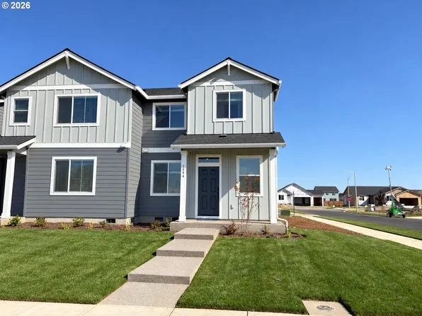 1094 Drake Ln #Hs51, Woodburn, OR 97071