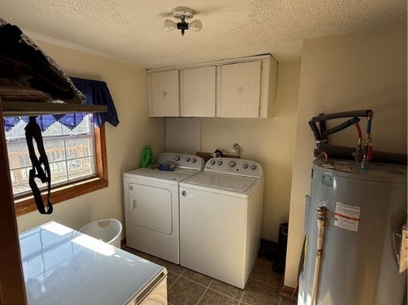3084 Stonelick Rd, Kenna, WV 25248