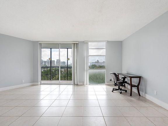 3rd image of 3475 N Country Club Dr #1