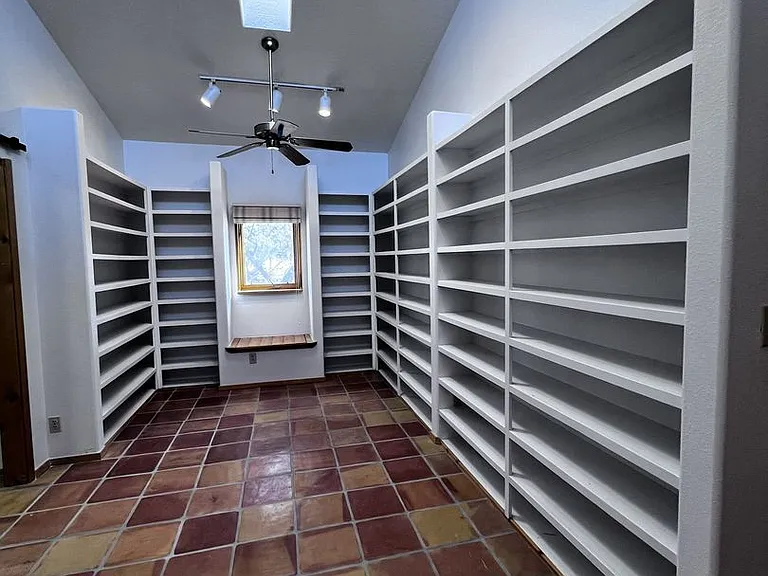 5 Oriente Ct — Photo 29