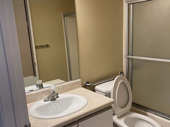 5th image of 5332 Russell Ave APT 219