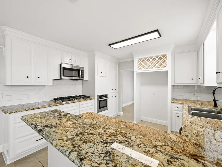 1310 Burning Tree Rd — Photo 29