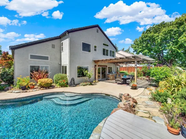 686 Windsor Drive, Benicia, CA 94510