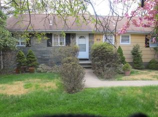 55 Skytop Rd, Cedar Grove, NJ 07009