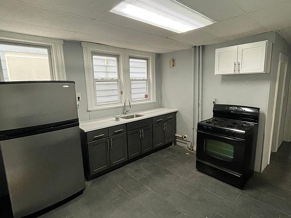 2nd image of 260 Chadwick Ave #A