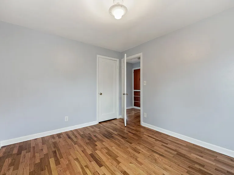1223 Puget St NE — Photo 14