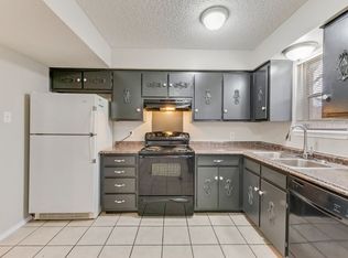 1726 W Sanford St #D, Arlington, TX 76012