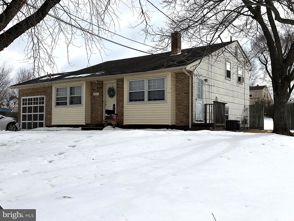 1st image of 411 Greenview Rd