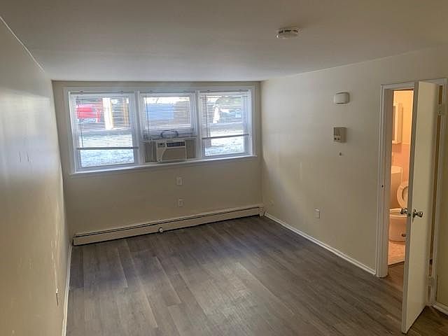 2nd image of 444 Edgar Rd APT 1C