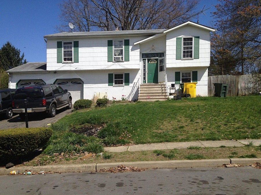 1st image of 1157 Manor Dr