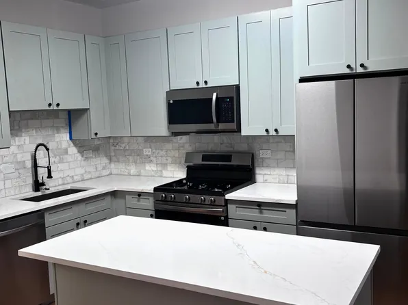 3121 West Augusta Boulevard - 2R, 3121 W Augusta Blvd, Chicago, IL 60622