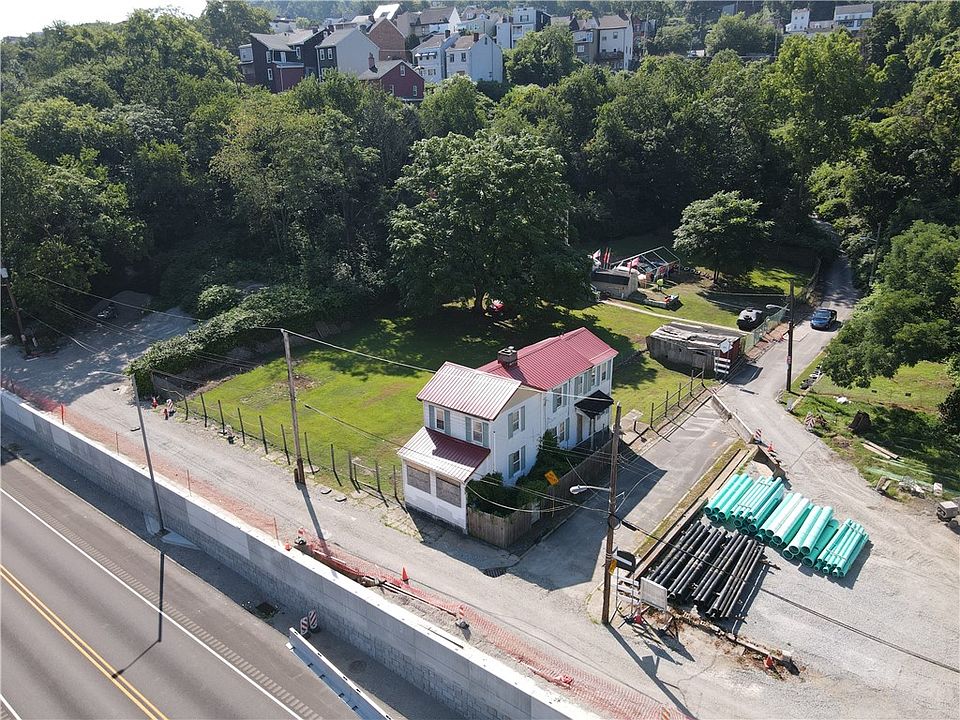 1st image of 3326 Ruthven St