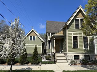 114 W Lloyd St, Milwaukee, WI 53212