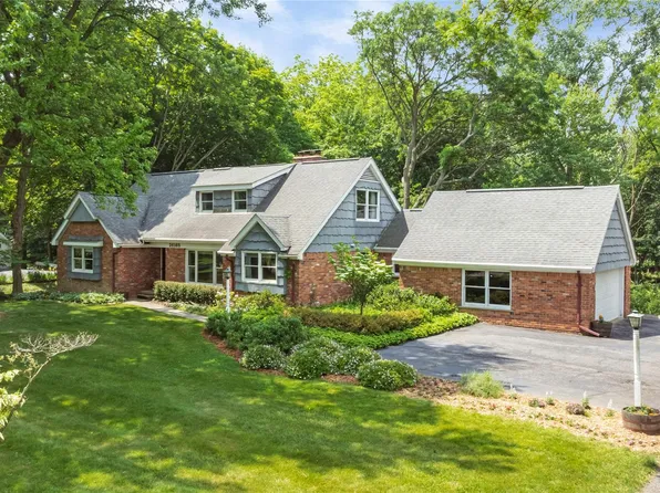 26165 Hidden Valley Dr, Farmington Hills, MI 48331