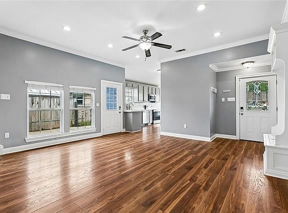 4th image of 2804 Earl Dr