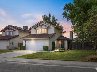 8217 Woodside St, Bakersfield, CA 93311