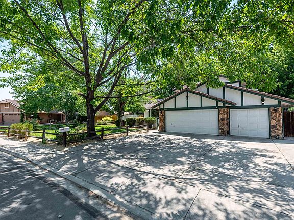 2nd image of 3619 Willowdale Dr