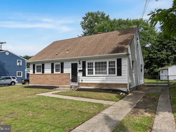 4 Devon Rd, Marlton, NJ 08053