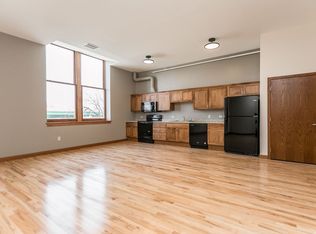 346 2nd Ave SW #212, Cedar Rapids, IA 52404