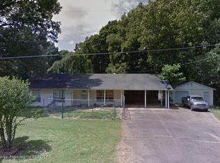 3895 Plum Ridge Rd, Hernando, MS 38632