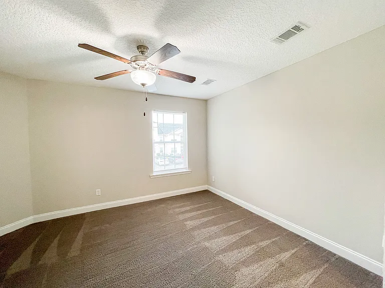 Wyngrove Apartments — Photo 38