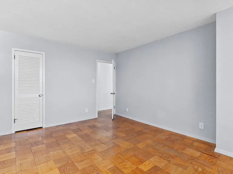 6040 Boulevard East #14F — Photo 19