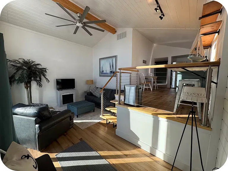 414 W Exchange St — Photo 7