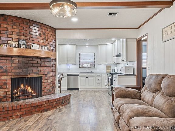 3rd image of 2603 S 108th East Ave