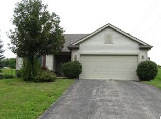2304 Wood Ridge Dr, Adrian, MI 49221