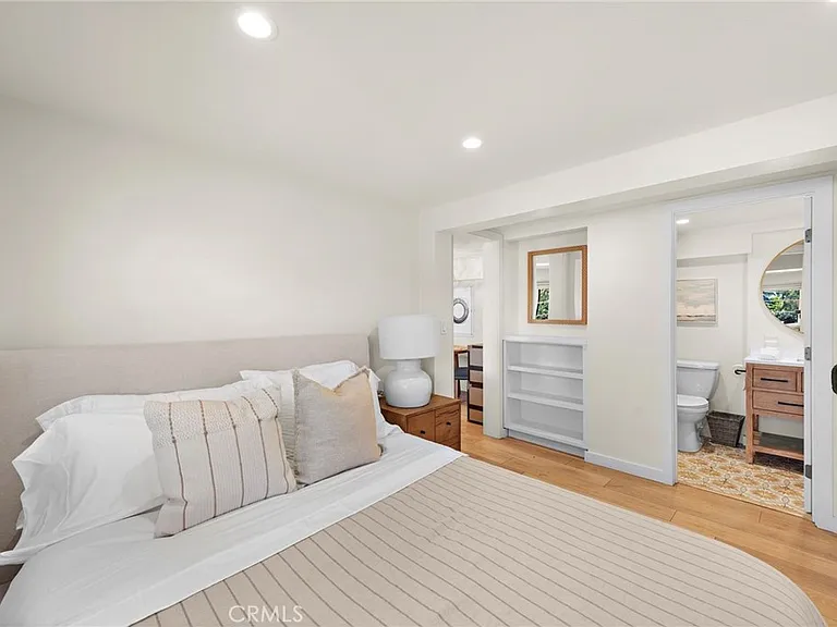 233 Cajon St — Photo 9