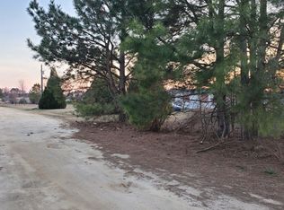 Lynn Ln, Clinton, NC 28328