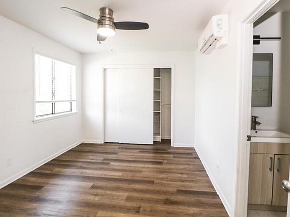 5th image of 6228 Robertson Ave #17