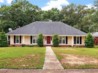 2400 Carrington Dr, Mobile, AL 36695