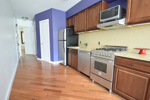 Rented by Rolling Stone Realty LLC | media 21