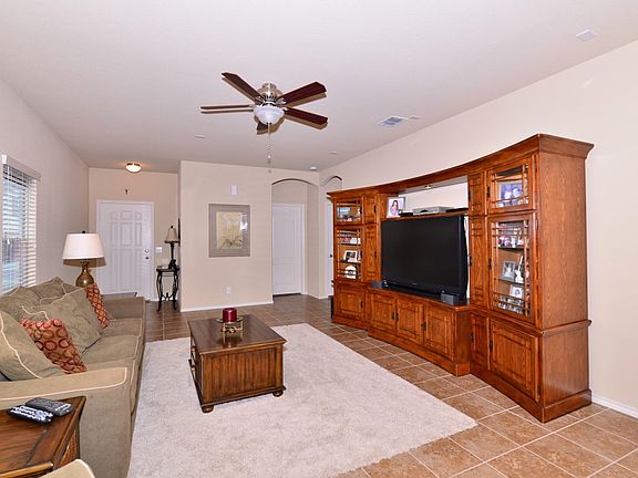 2nd image of 10426 Rosewood Crk