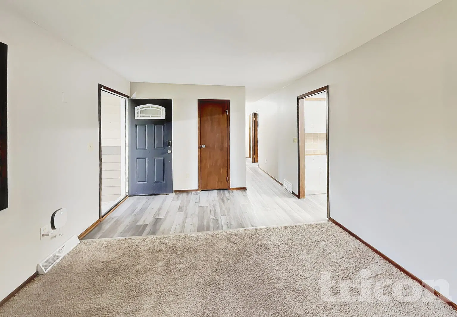 1465 Crest Dr Chaska MN — Photo 3