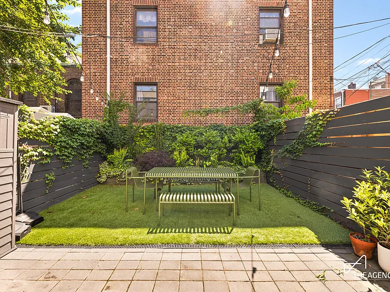286 Manhattan Ave #2 — Photo 5
