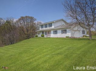 11680 Arloa Ln, Cedar Springs, MI 49319