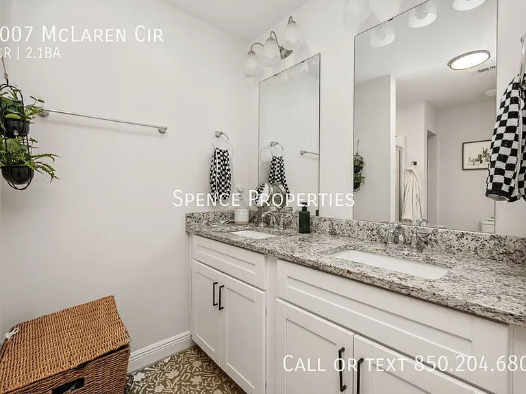 1007 McLaren Cir — Photo 19