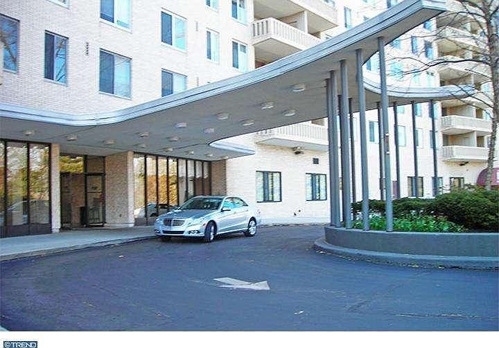1st image of 191 Presidential Blvd Unit R701