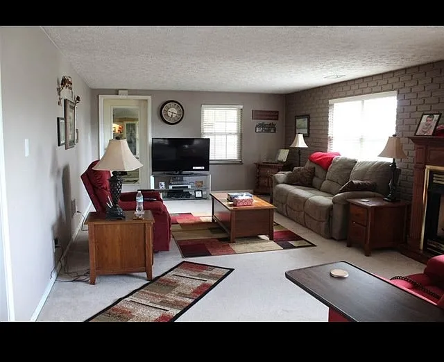 6516 Camp Ernst Rd — Photo 11