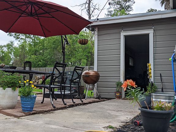 2nd image of 2025 W Lucas Dr