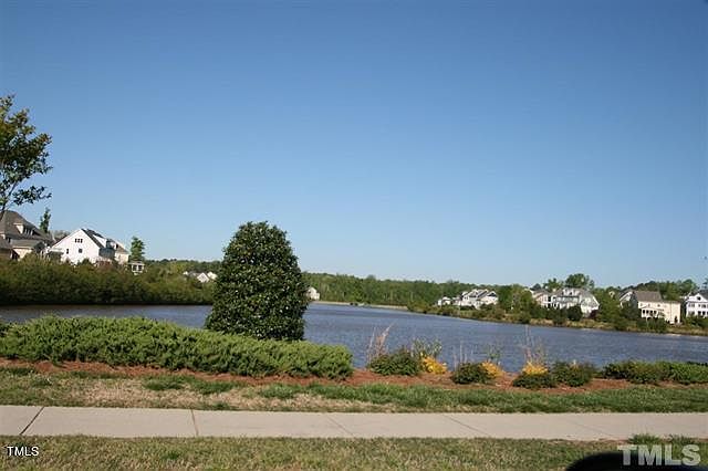 1st image of 130 Braeside Ct