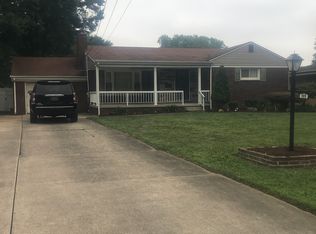 111 Chadwick Ln, Austintown, OH