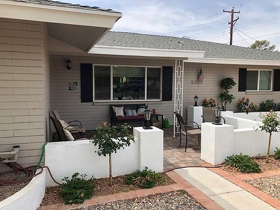 Cozy front patio