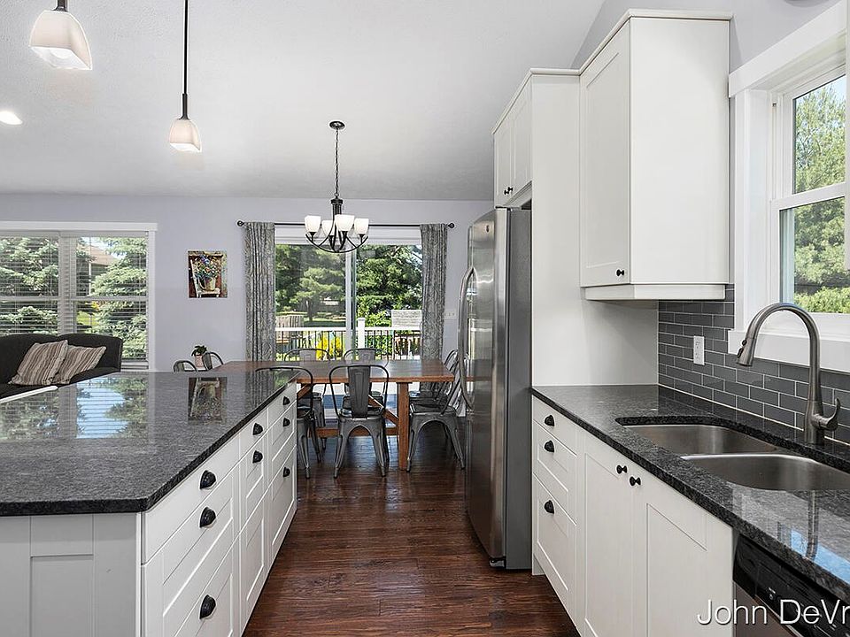 1st image of 7165 Osprey Ave SW
