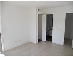 4th image of 2130 Cascades Blvd Unit 106
